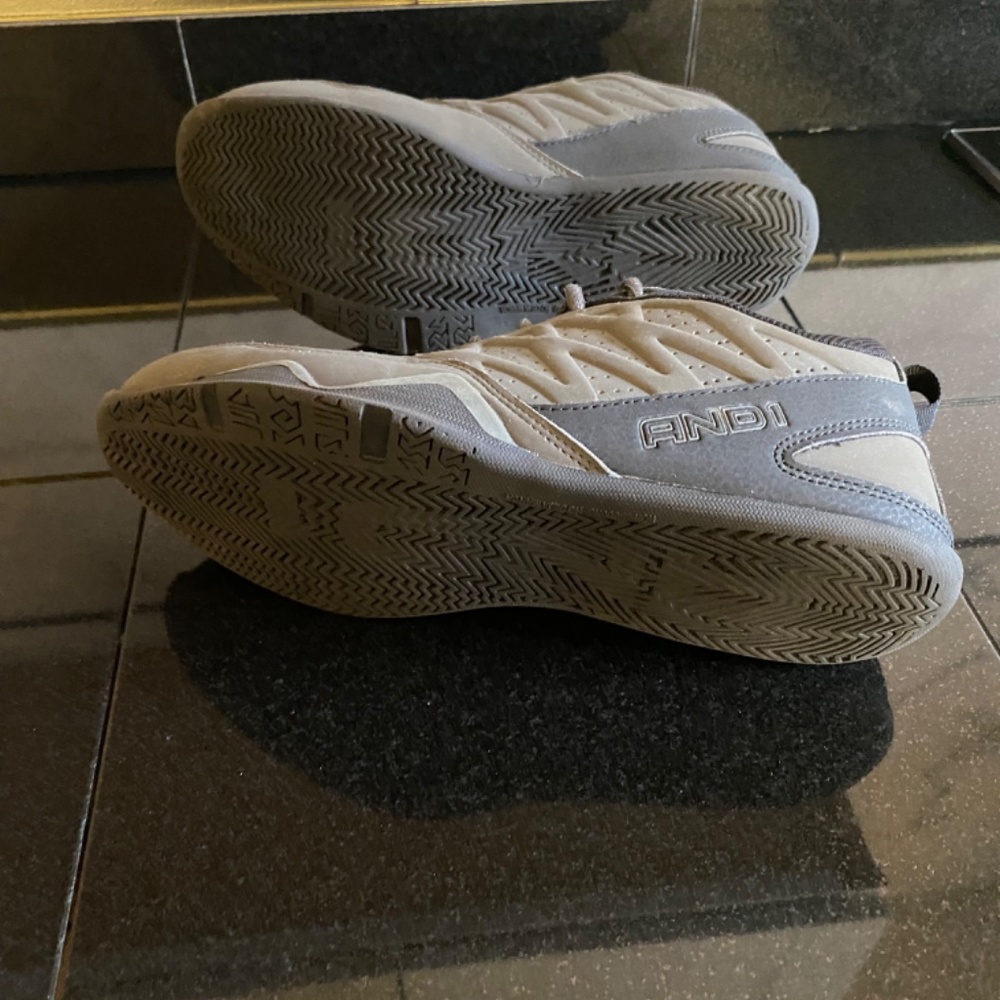 AND1 - Picture 10 of 16